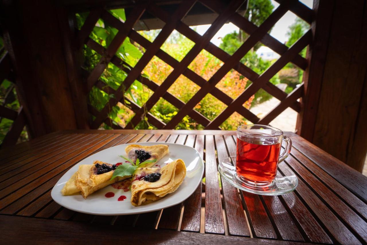 Villa Garden Hotel Solochin Bagian luar foto