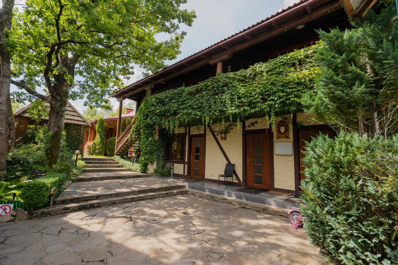 Villa Garden Hotel Solochin Bagian luar foto