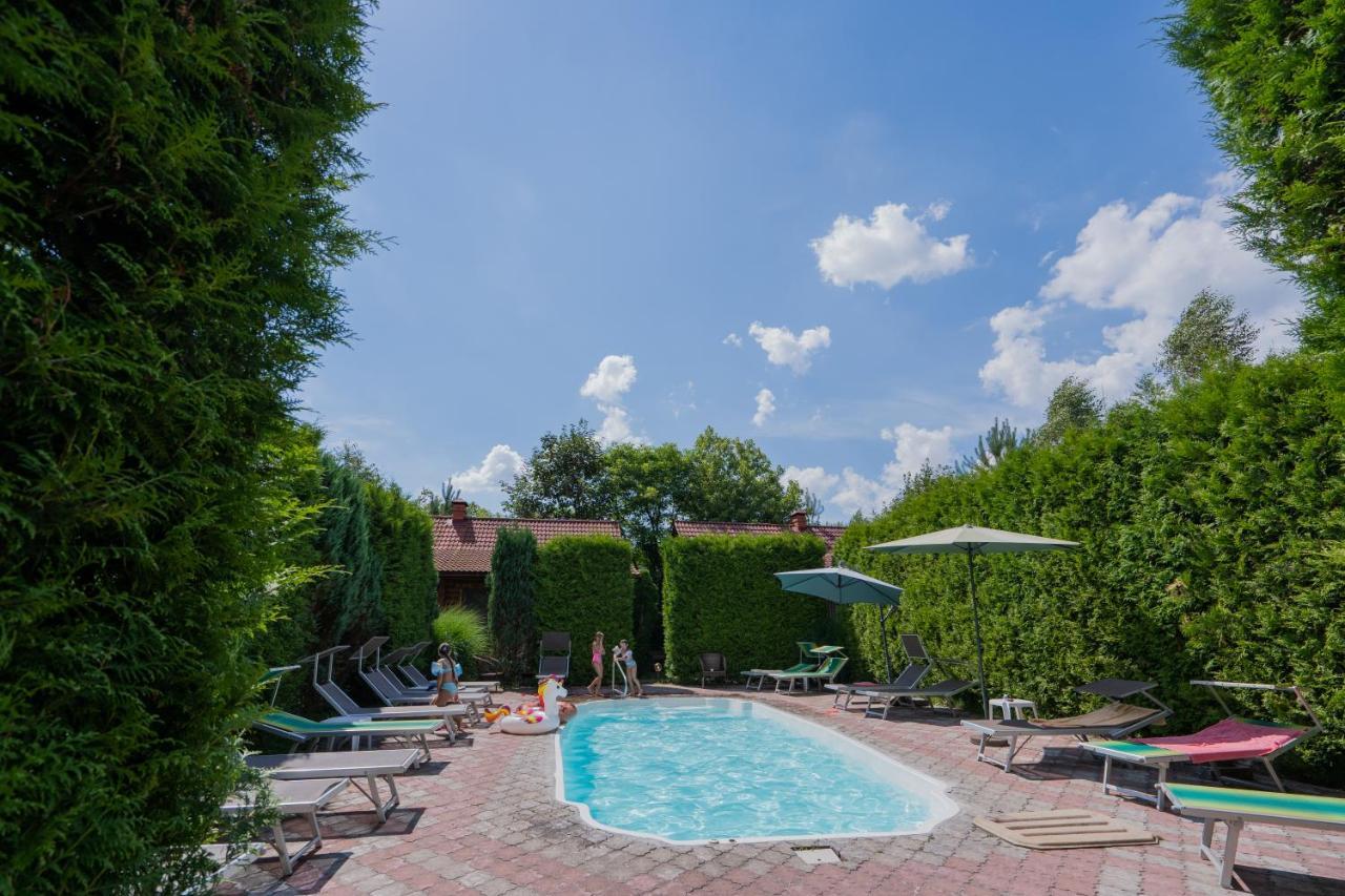 Villa Garden Hotel Solochin Bagian luar foto